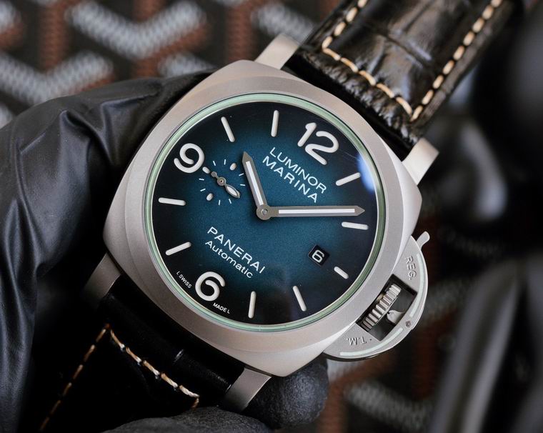 Panerai 40mm watch M01